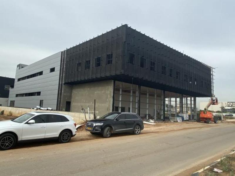 בניין משרדים ,כפר סבא