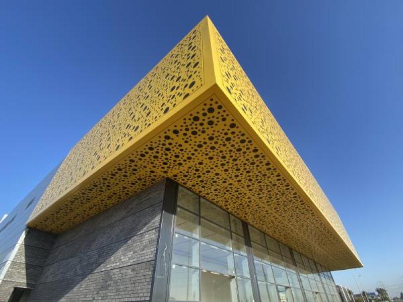 בניין משרדים ,כפר סבא