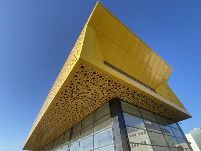 בניין משרדים ,כפר סבא