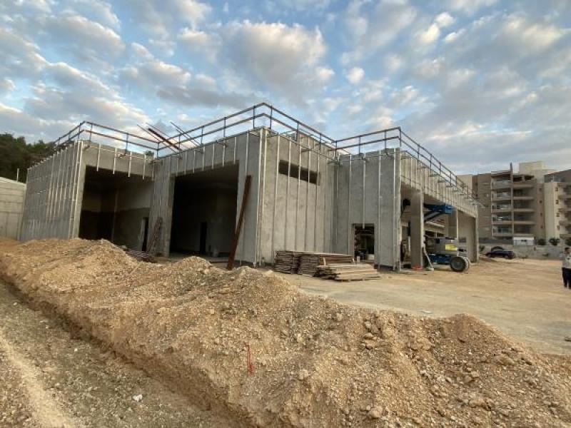 מרכז מסחרי . מגדל העמק